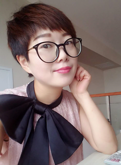  服饰搭配专家 精通英语，法律