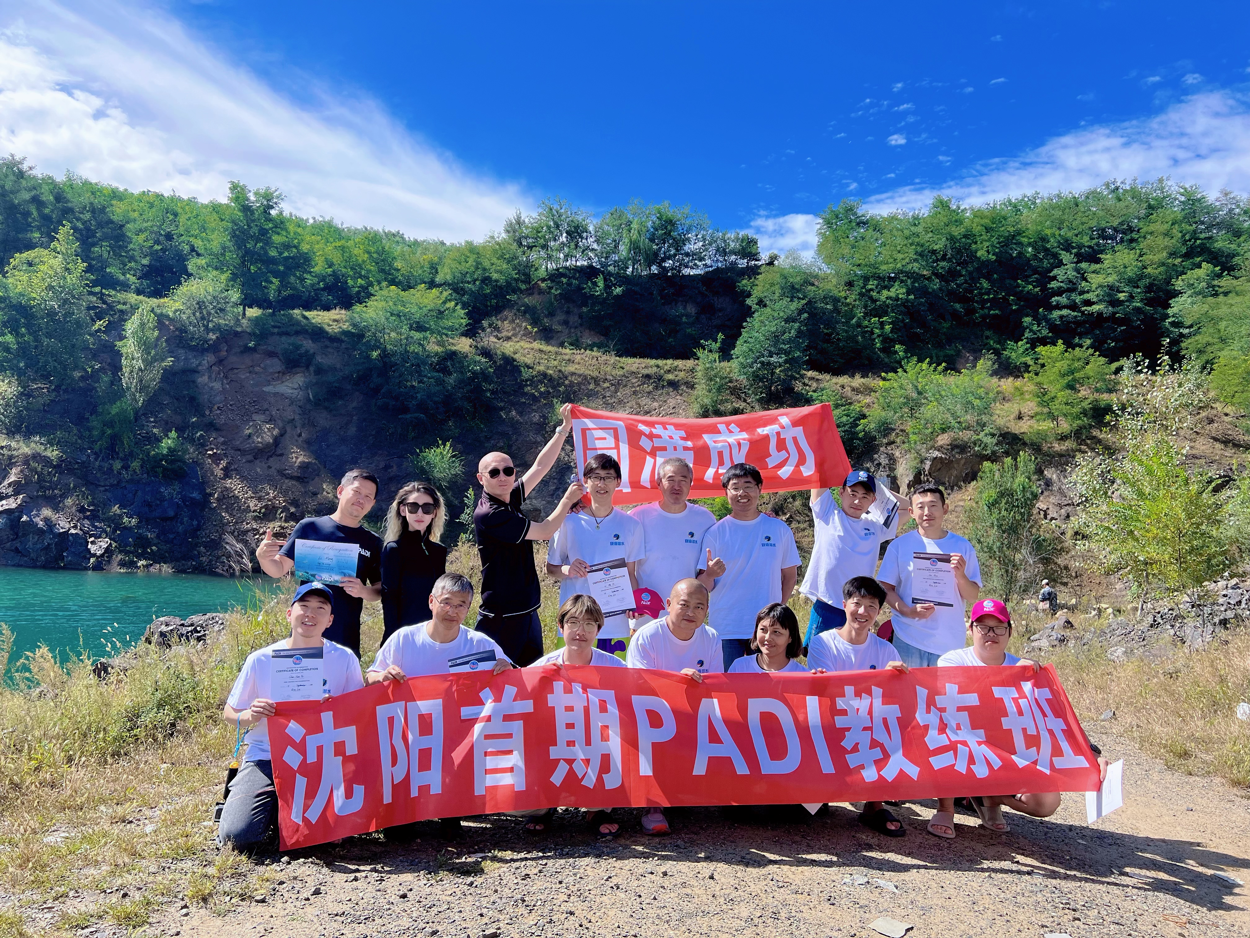 开放水域水肺潜水员教练