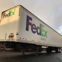 FedEx送货卡车