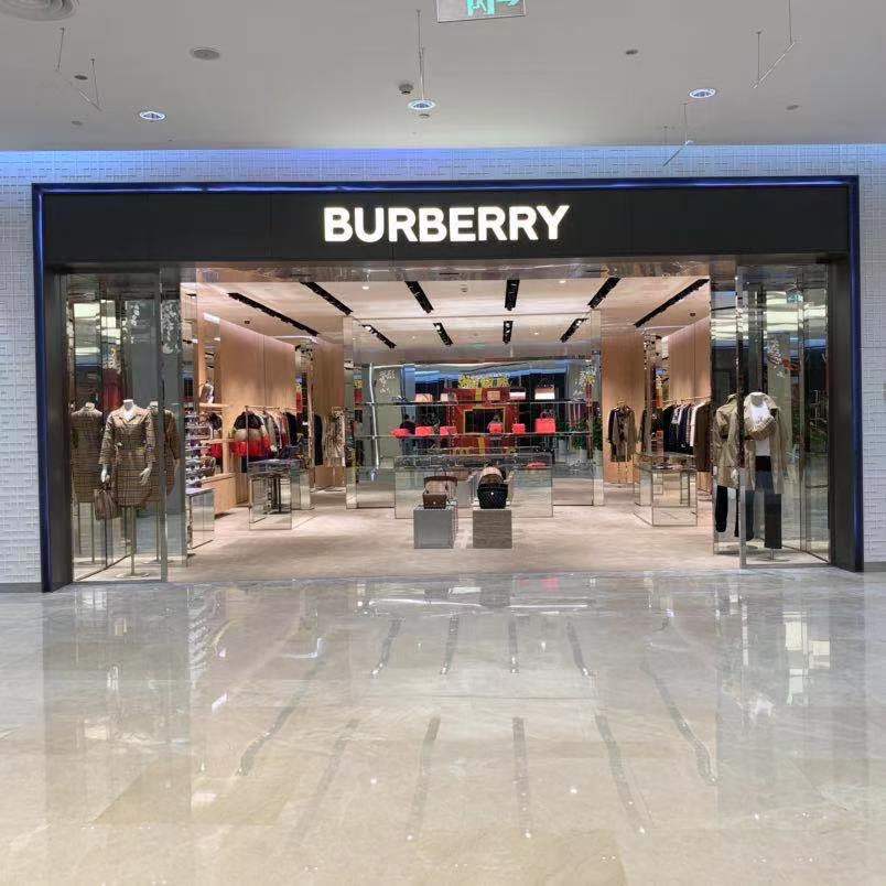 clothing shop fit-out