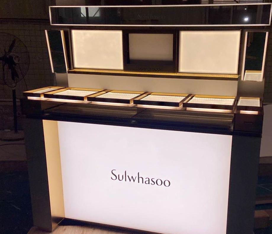 sulwhasoo cosmetics display