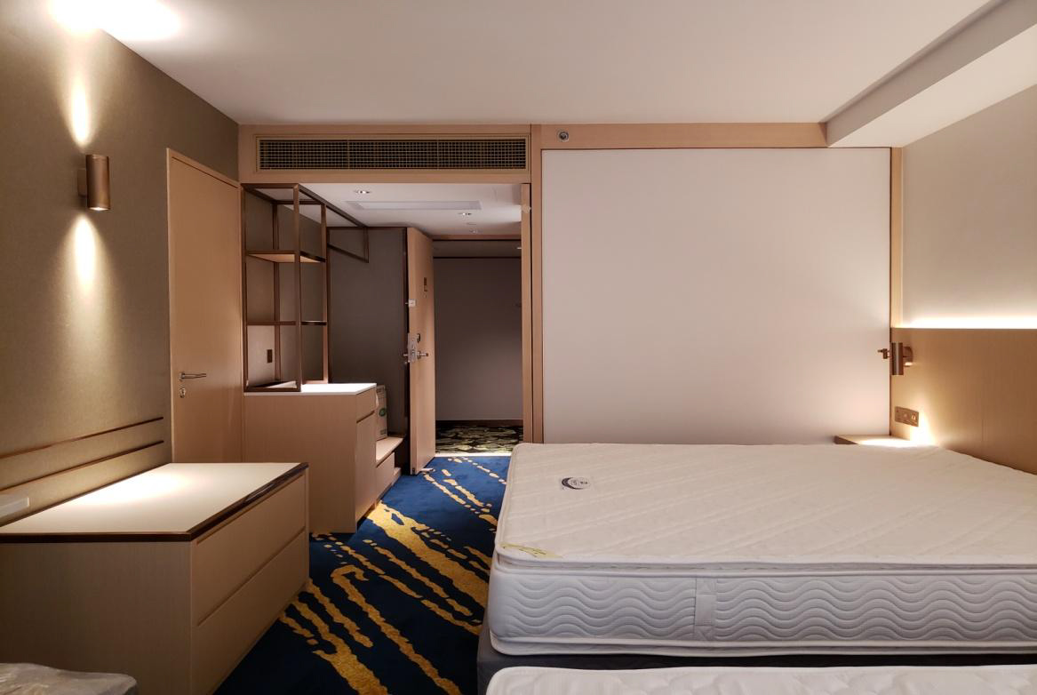 Holiday Inn Furniture