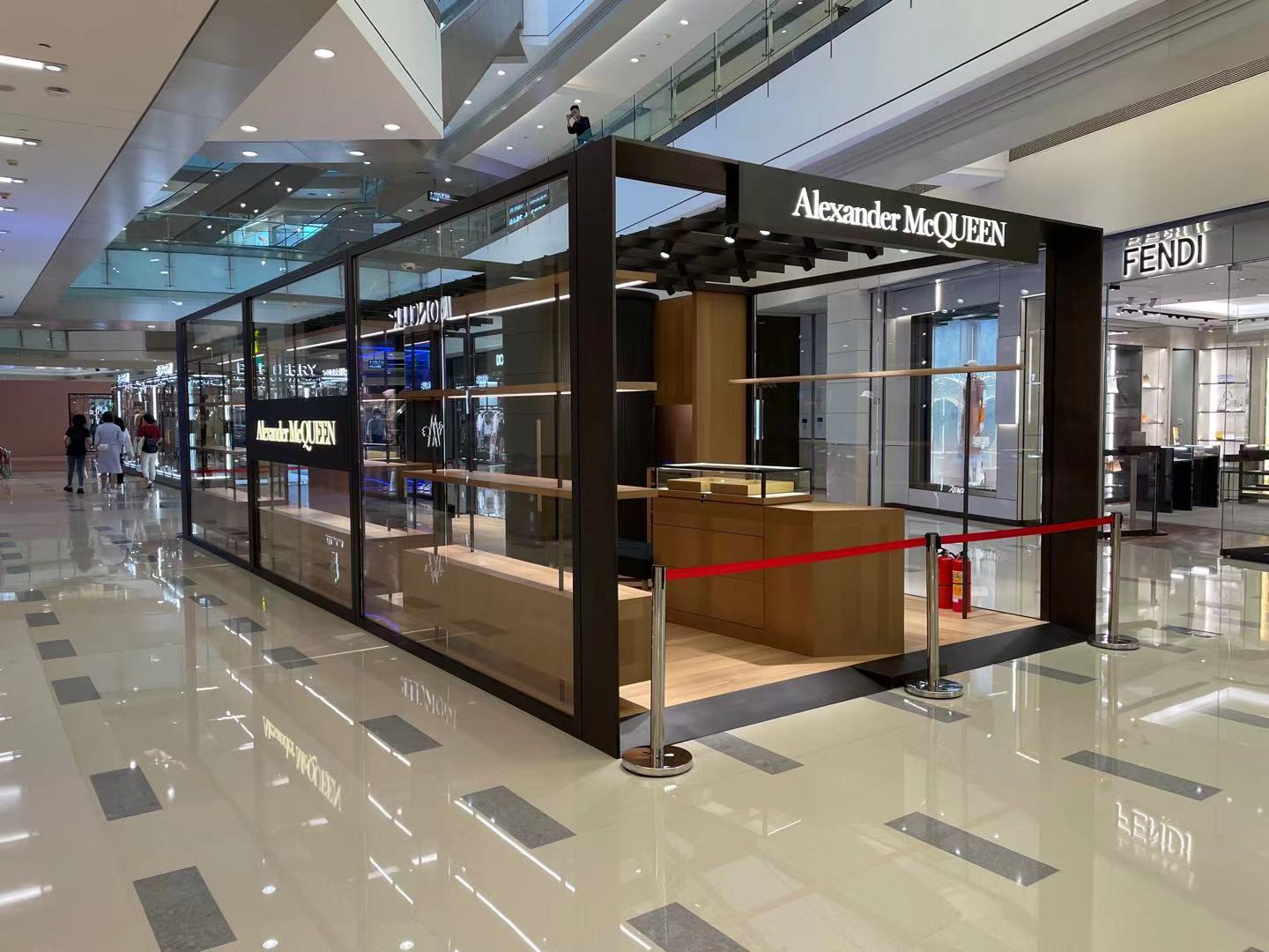 shopping center kiosk