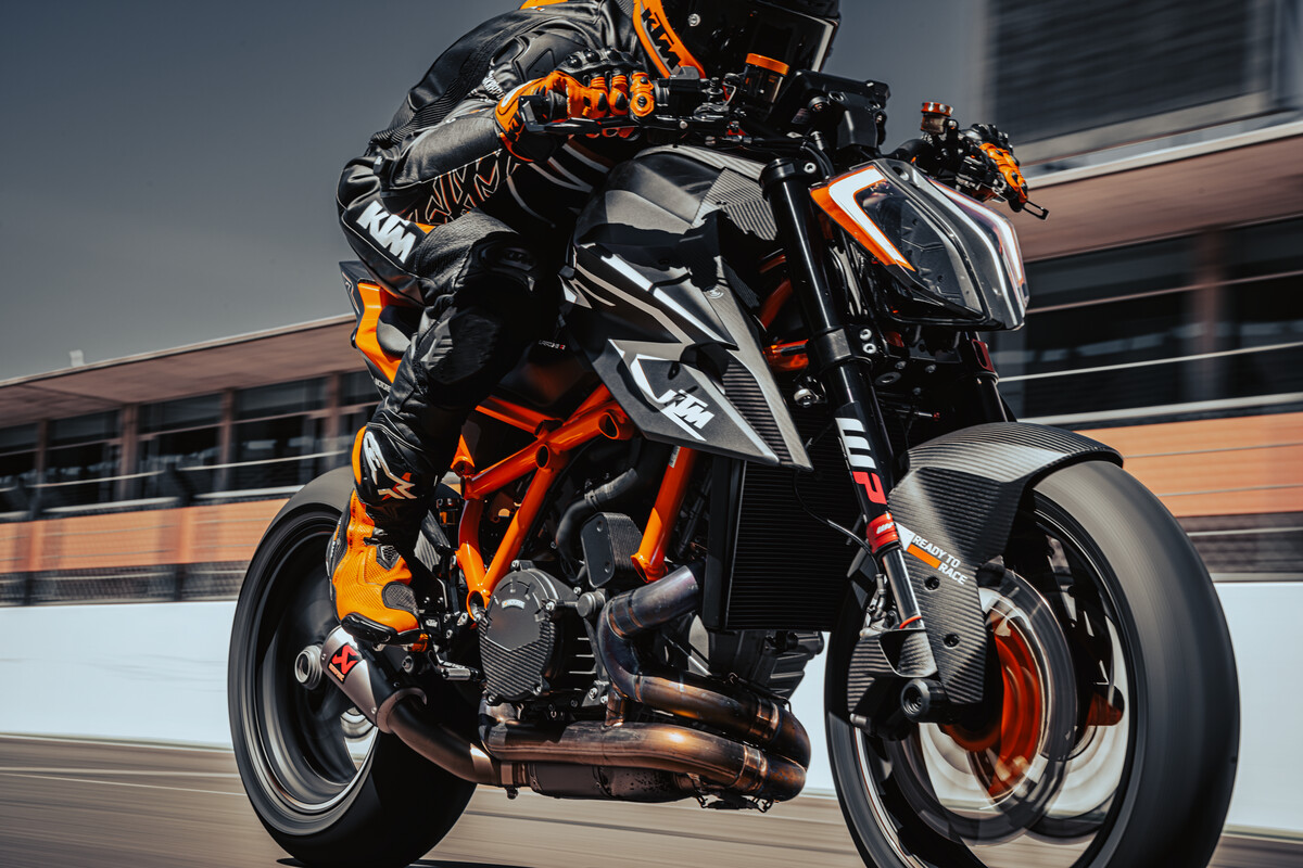 新款 机车 摩托车 KTM 街车 超级公爵 1290 Super Duke RR