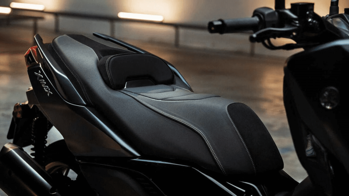 雅马哈 YAMAHA  XMAX 300 机车 摩托车