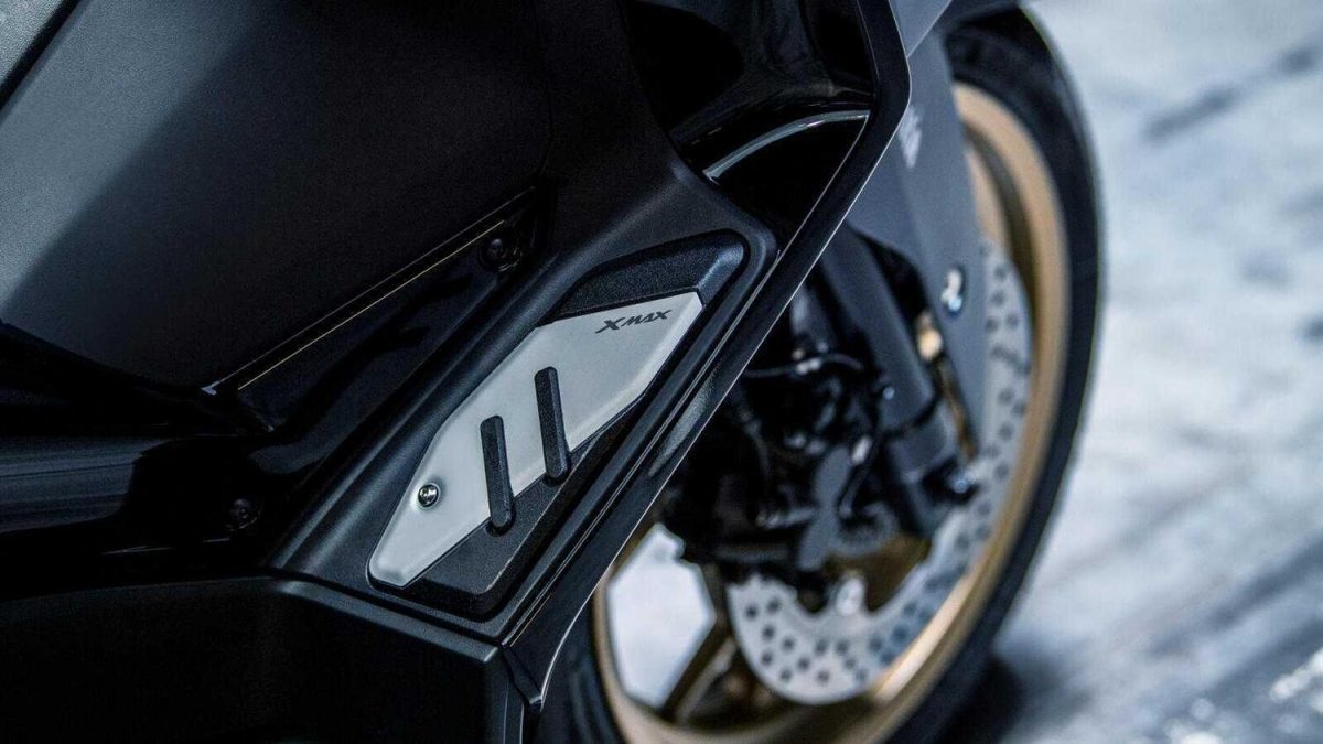 雅马哈 YAMAHA  XMAX 300 机车 摩托车