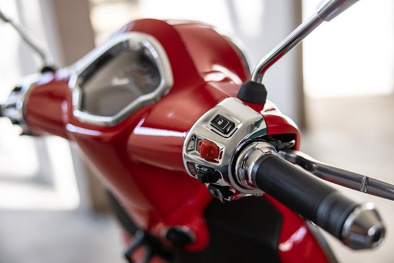 Vespa、摩托车、踏板车、机车