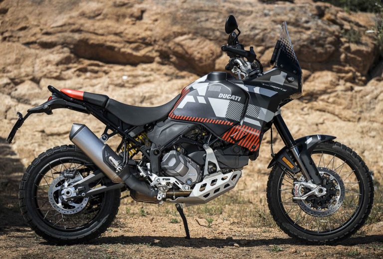 杜卡迪 机车 摩托车 新款 涂装  拉力车 探险款