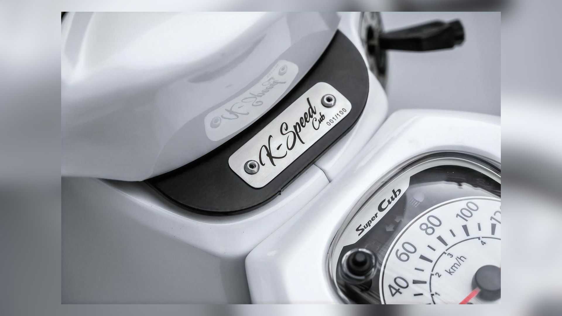 本田 CUB 摩托车  复古 机车