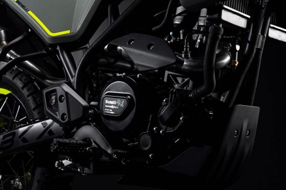 贝纳利  机车 摩托车 拉力车 探险摩托车 BKX 250