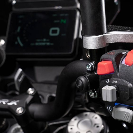 贝纳利  TRK702 机车 摩托车 拉力车 探险摩托车