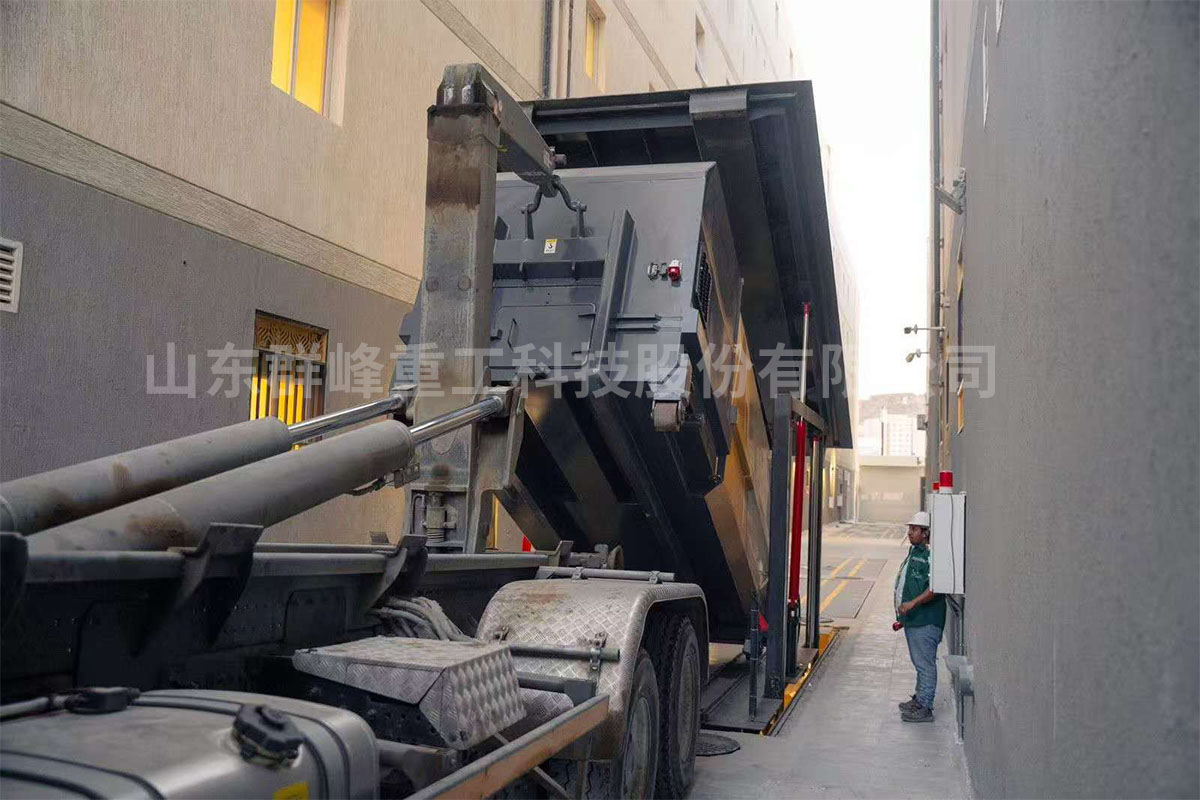 地埋式垃圾压缩设备