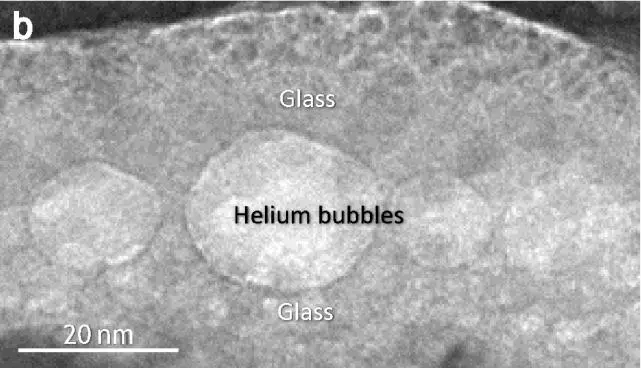 玻璃层中的氦-3气泡（摘自澎湃新闻）