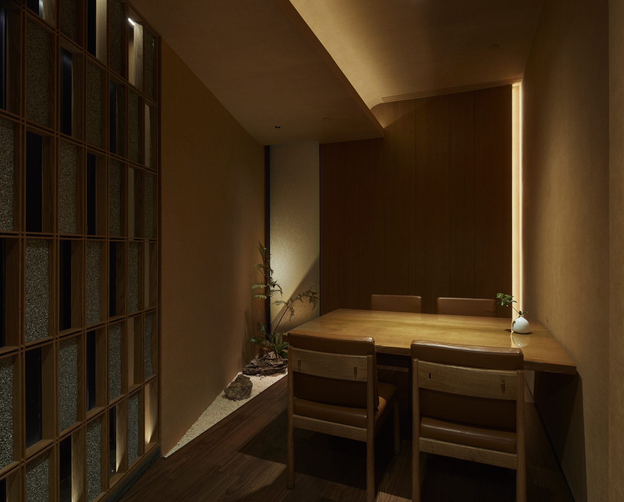 Japanese Bar & Restaurant Interior Furniture Custom