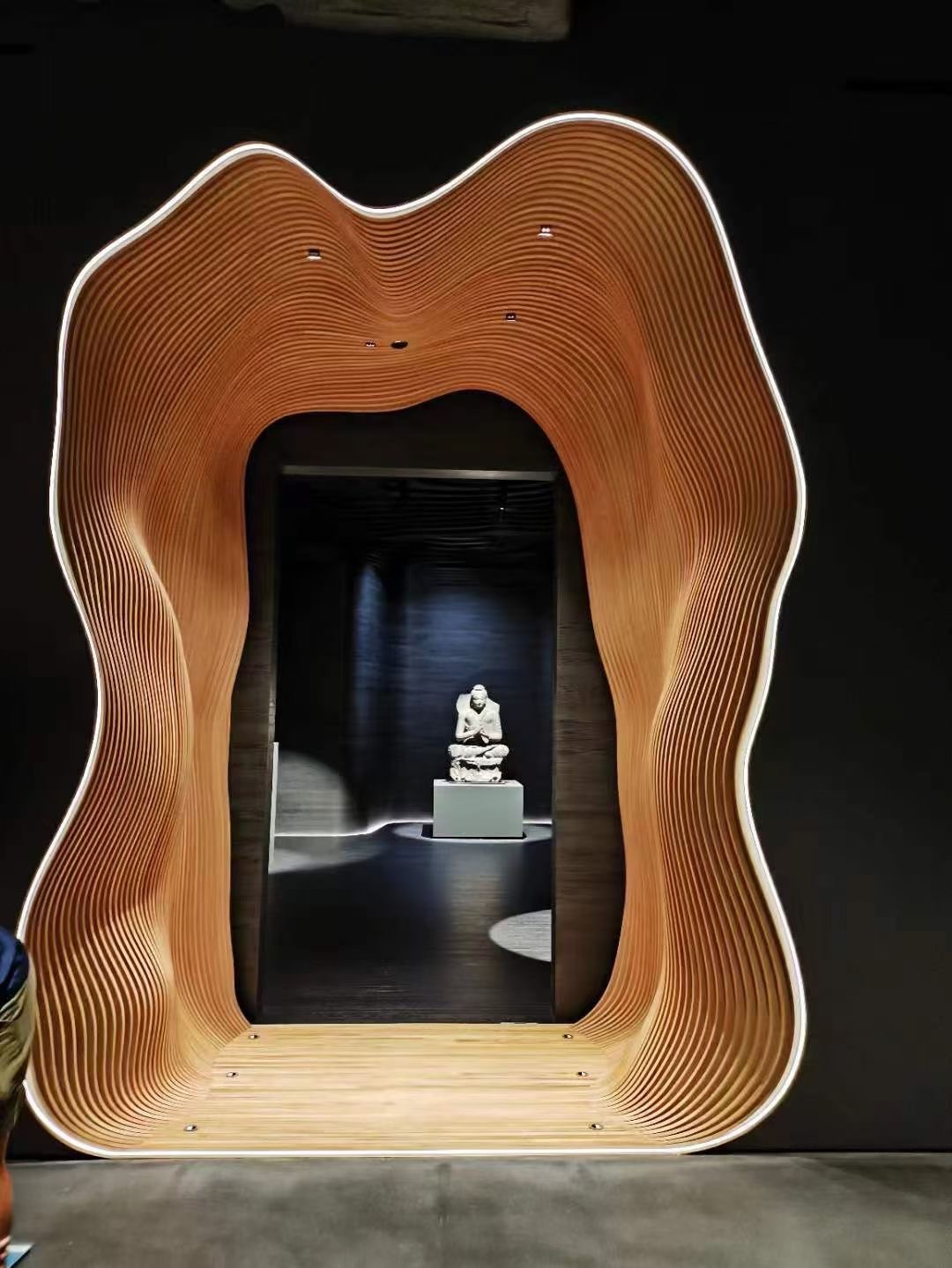 Custom Joinery Wave Entrance | Sotheby’s, HK