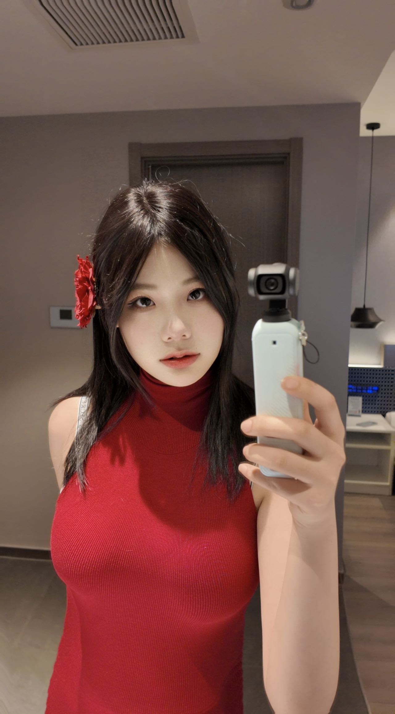 依依