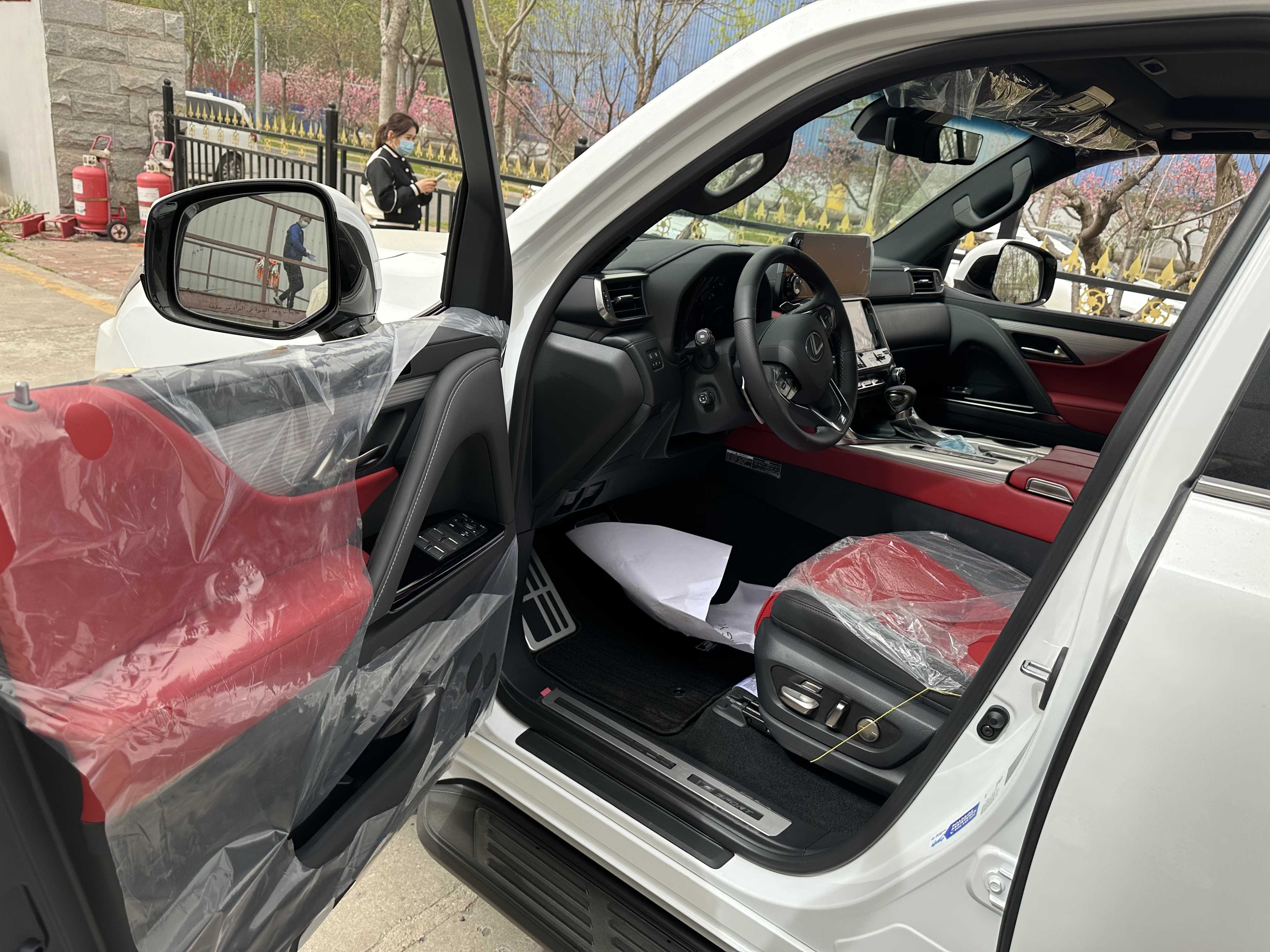 LEXUS LX600 23款 F-Sport运动