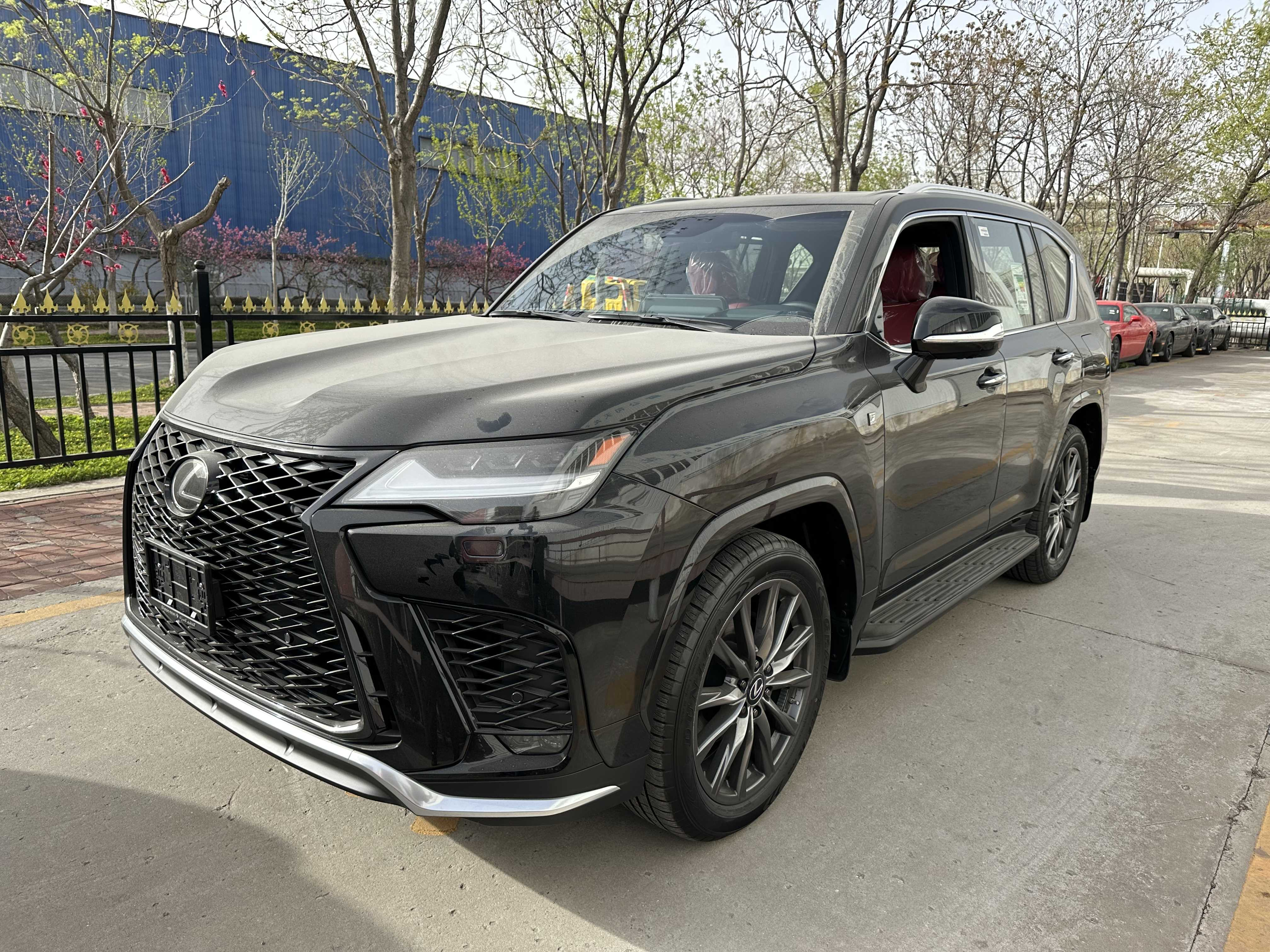 LEXUS LX600 23款 F-Sport运动