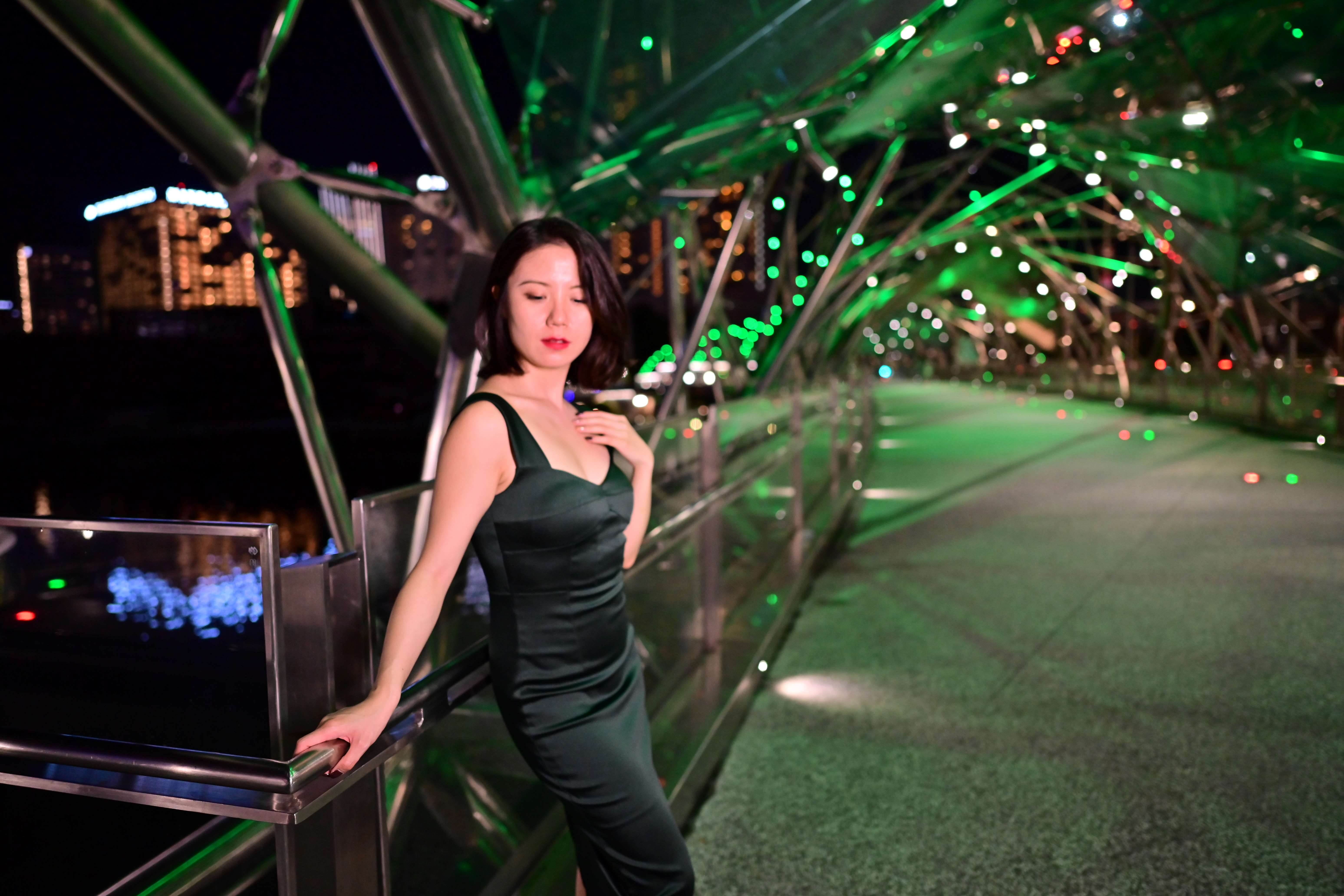 金沙酒店夜间旅游拍照打卡螺旋桥