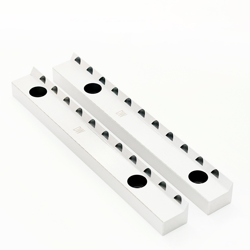 CUTTER AND SLITTING CUTTER