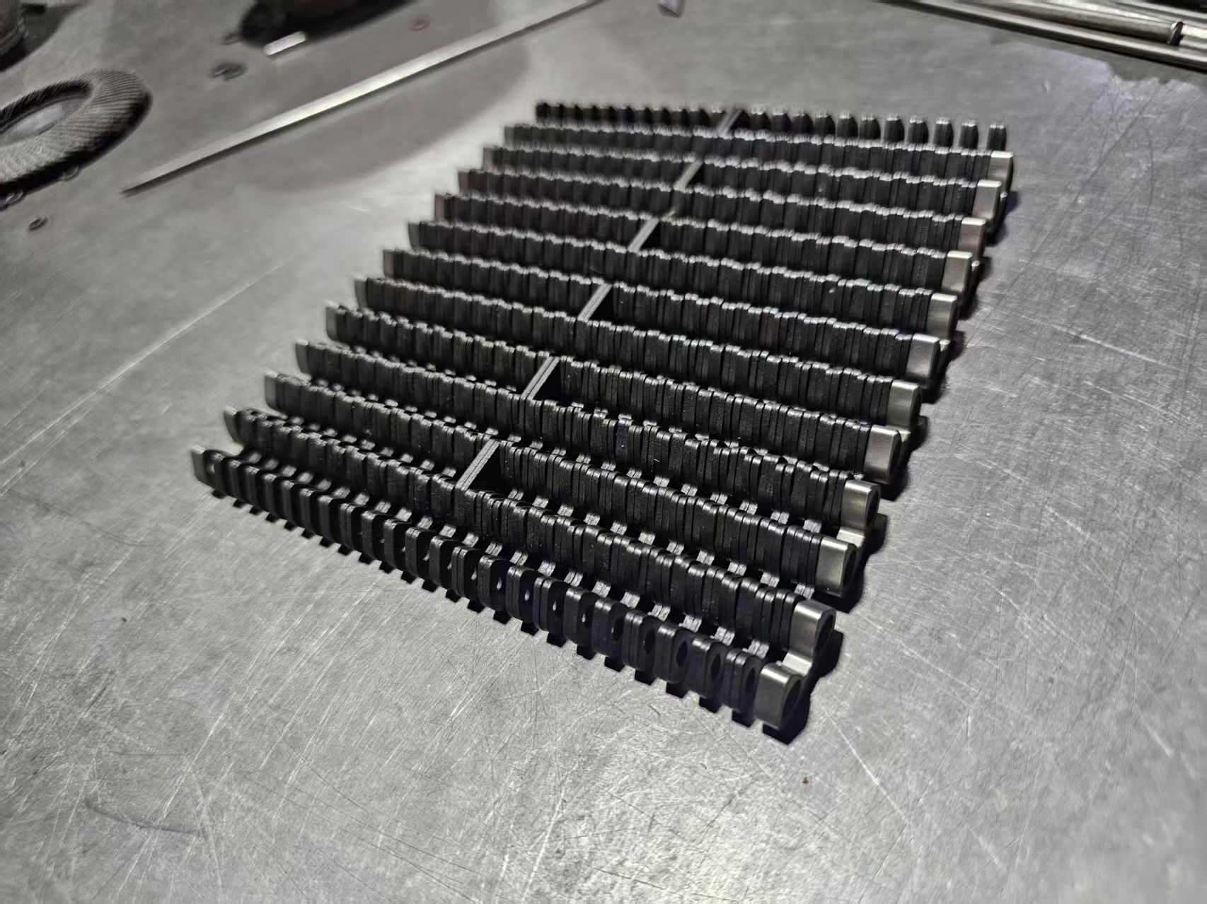 silent tooth chain for conveyor glass bottle