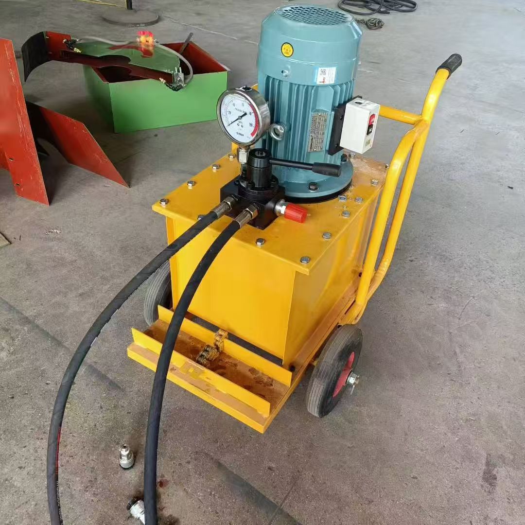 大型液压涨拉机