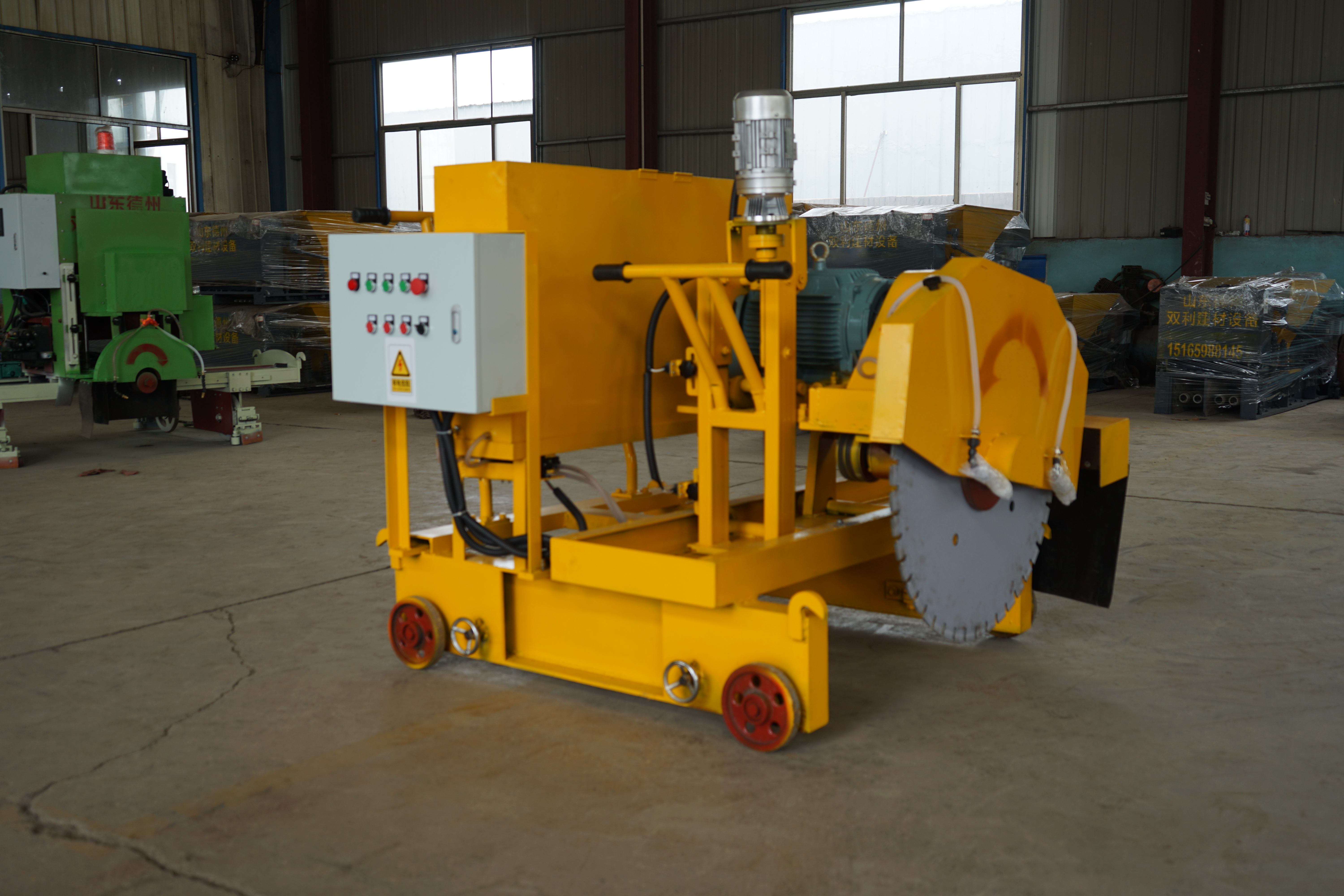 手动带提升电机切割机