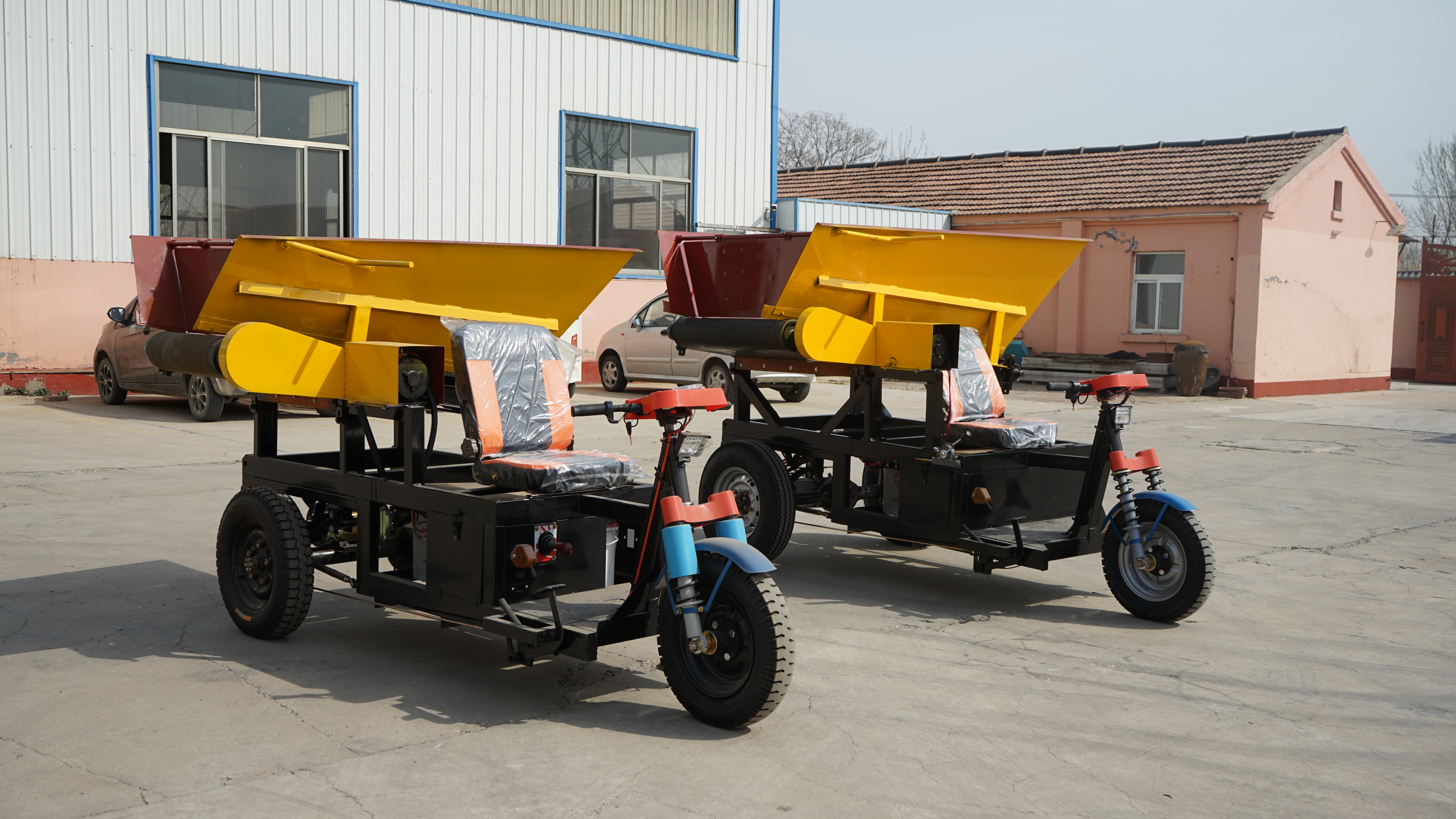 电动三轮上料车