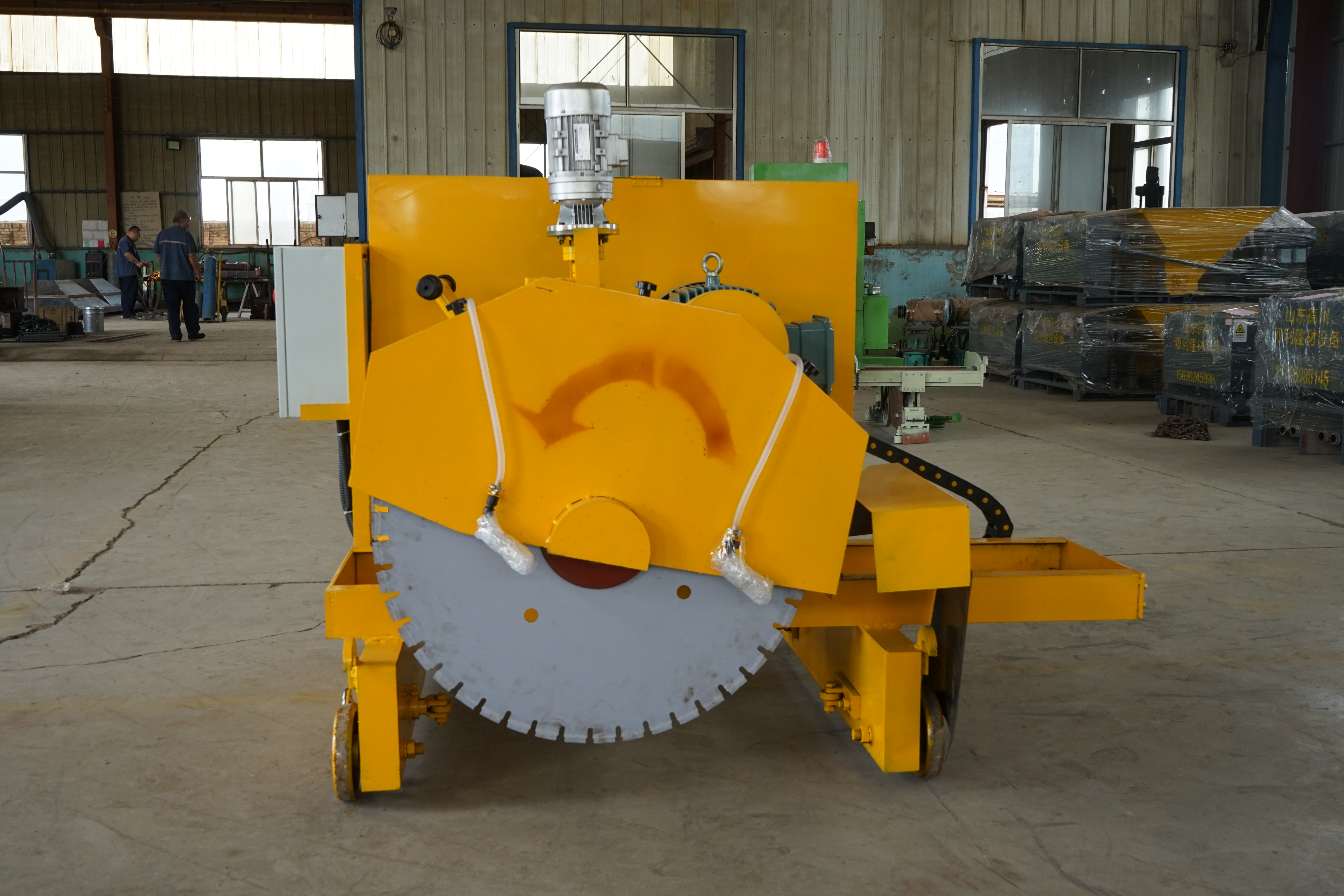 手动带提升电机切割机