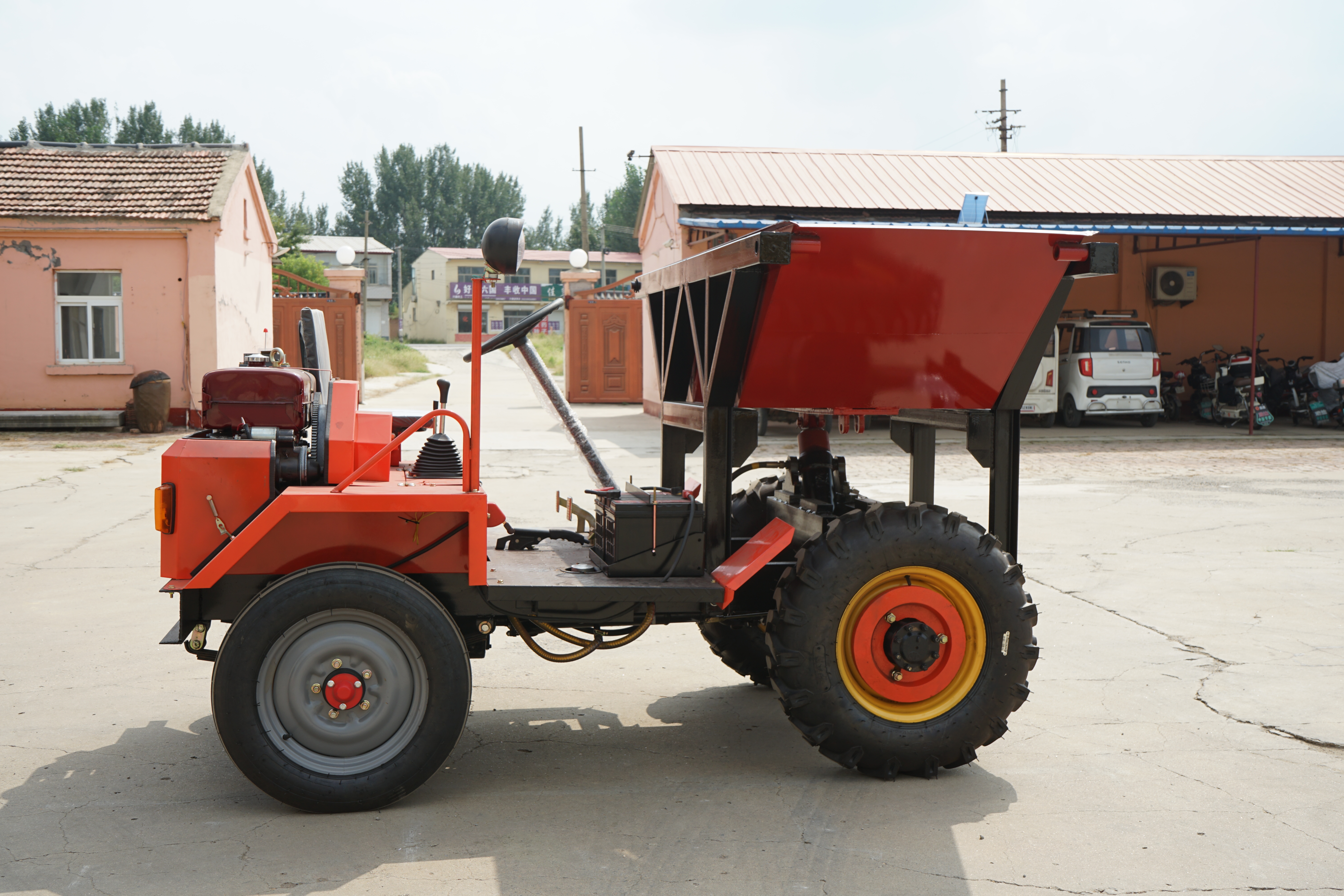 柴油四轮上料车