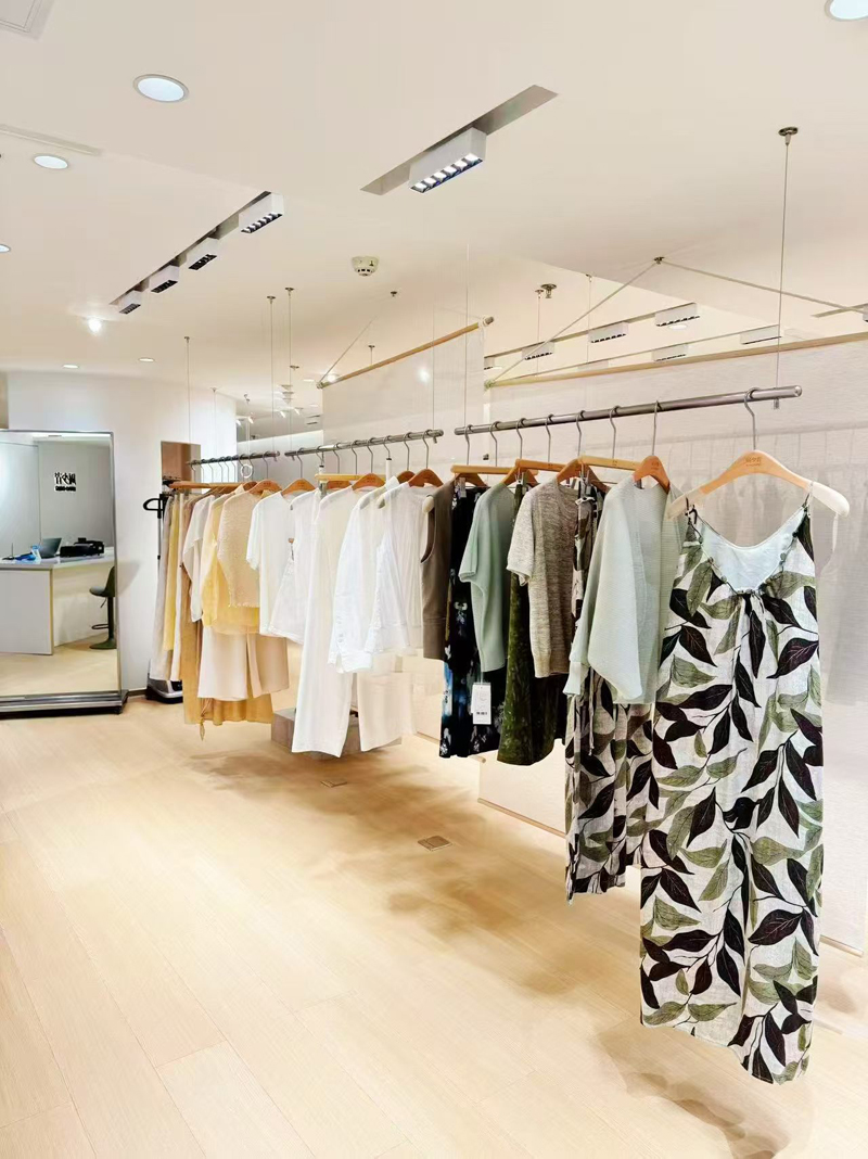 周少青设计师女装(成都春熙路店) 