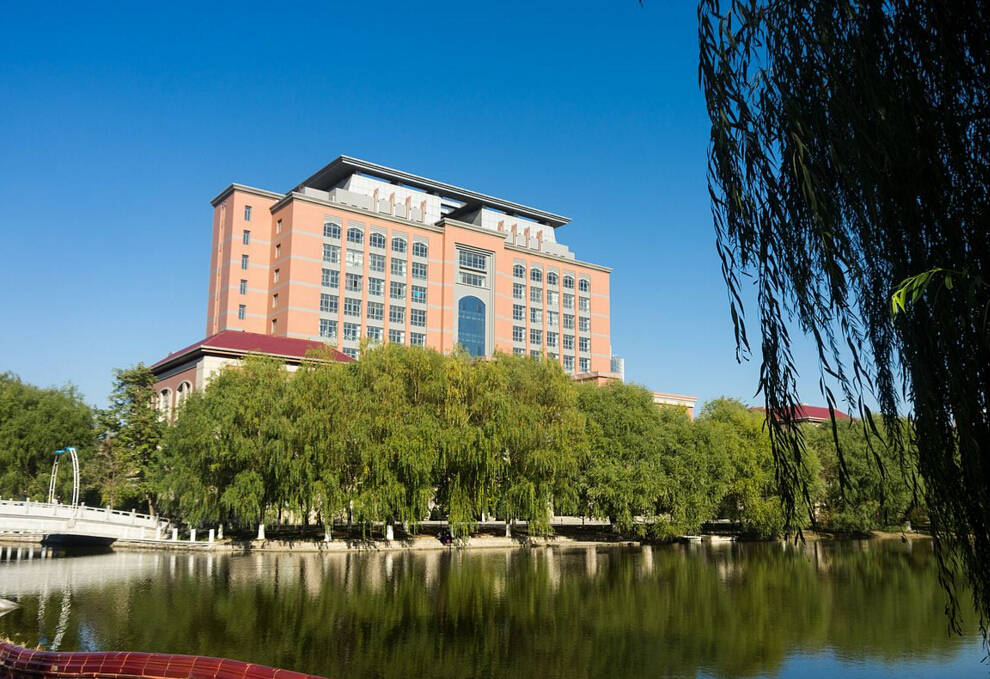 渤海大学校园背景