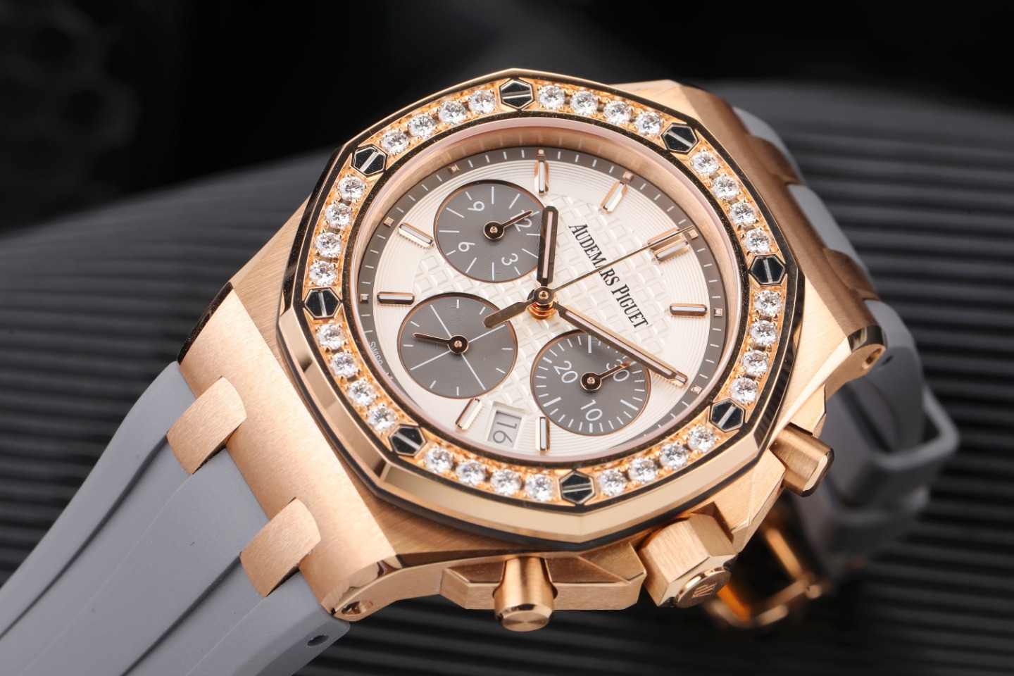 **手表的维护学习经验:爱彼手表的售后维护程序