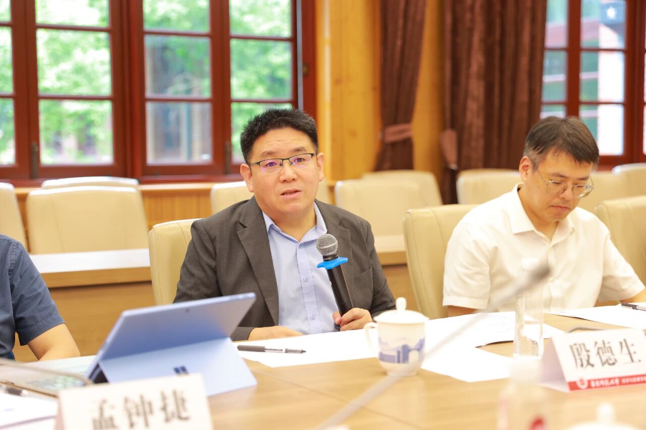 华东师范大学经济与管理学院院长殷德生