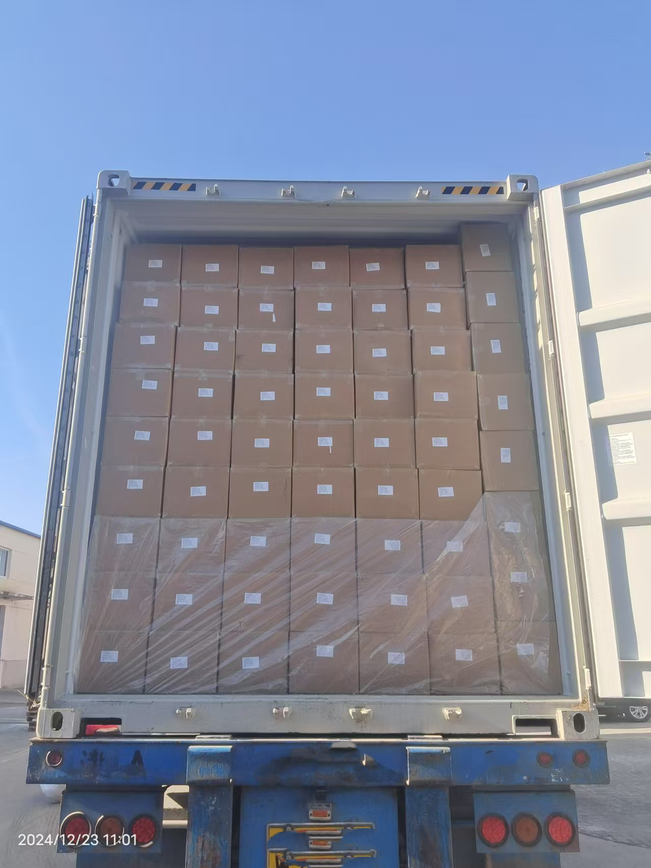 1450 cartons of wooden spoon container.
