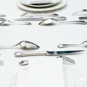 Table setting workshop (can you position each piece of cutlery properly?)