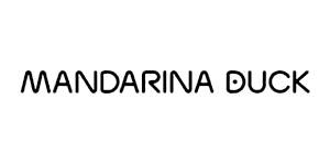 Mandarina Duck是1977年在意大利创立的提包品牌，在一片皮革市场几乎被传统色系笼罩的时代里，坚持创新色彩以及突破常规的设计风格，奠定了树脂材料产品的文化发展概念，让Mandarina Duck一直都带着非常强烈的开创革命性格。
