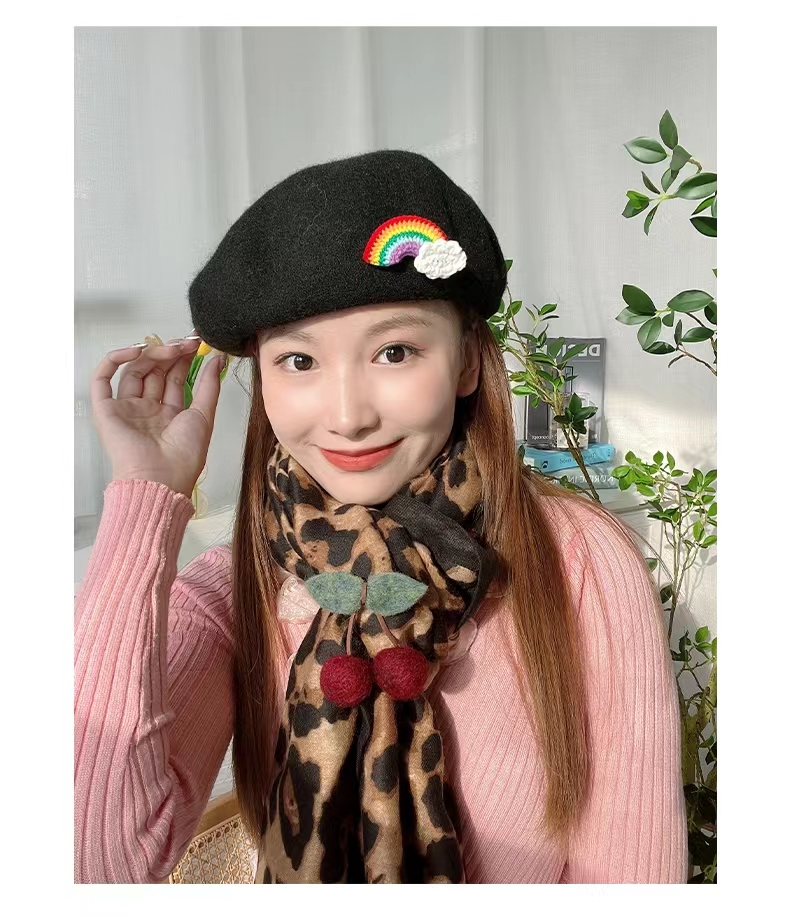 遇见彩虹，便是美好冒险钩织彩虹胸针少女配饰衣服书包装饰品