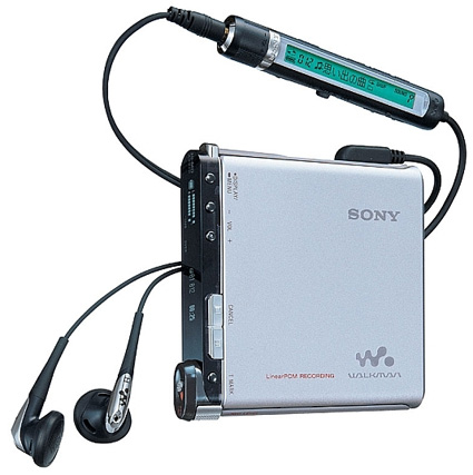 索尼于2006年发布了最后一款MD Walkman MZ-RH1（图片来源：网络图片）