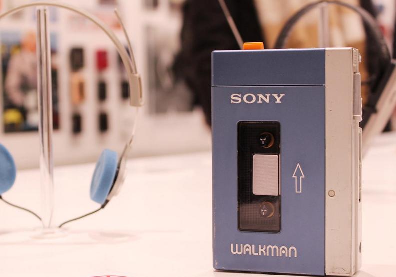 便携式音乐的始祖——Walkman TPS-L2  （图片来源：网络图片）