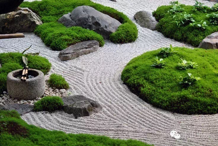 日本禪傳自中國宋朝,靜默觀照的禪庭園獨具日本自己家風.