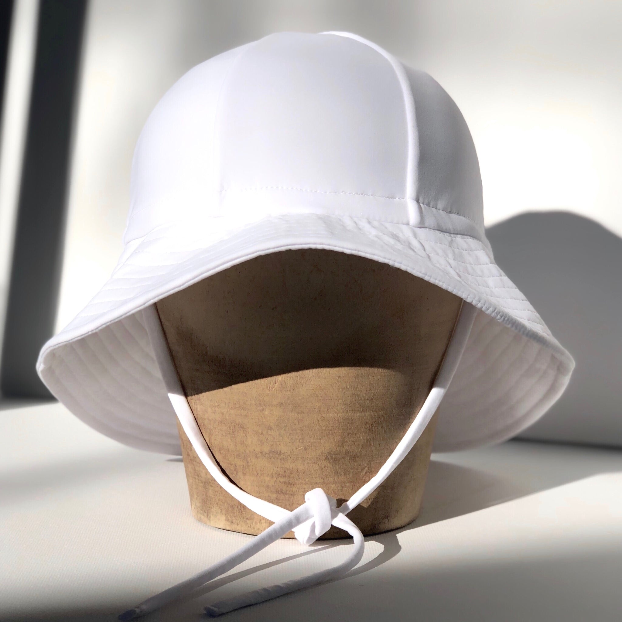 FINI THE LABEL- SWIM floppy - white（ pre order 预购 ）