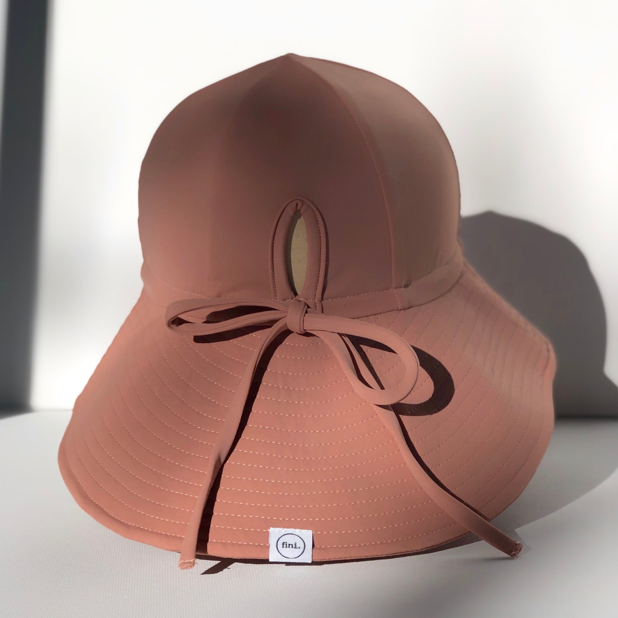 FINI THE LABEL-  SWIM floppy - cocoa