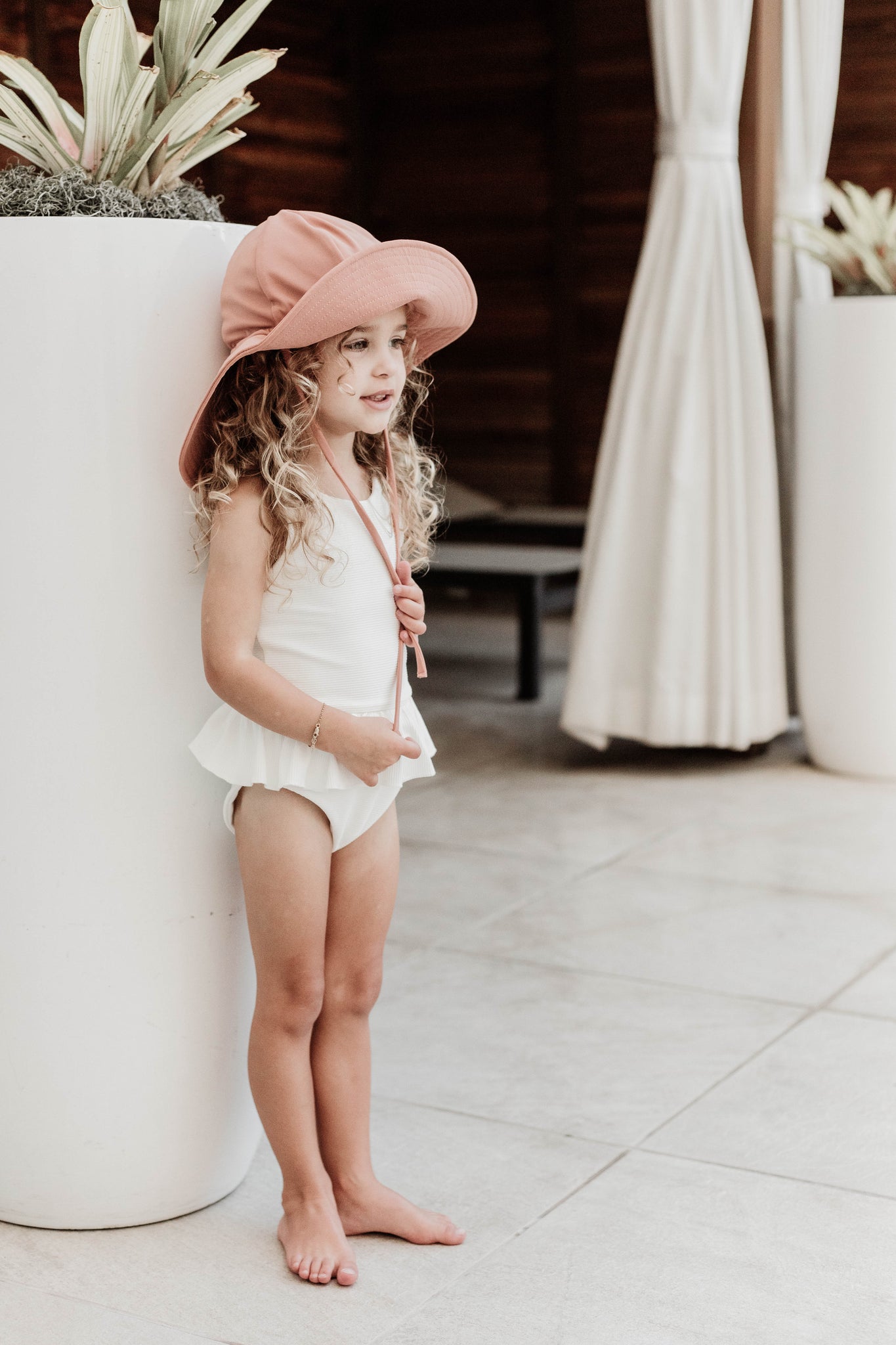 FINI THE LABEL-  SWIM floppy - cocoa
