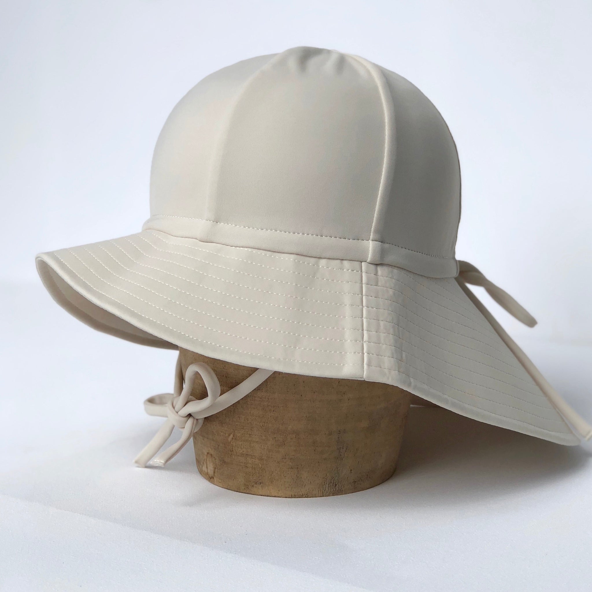 FINI THE LABEL-SWIM floppy - cream（ pre order 预购 ）