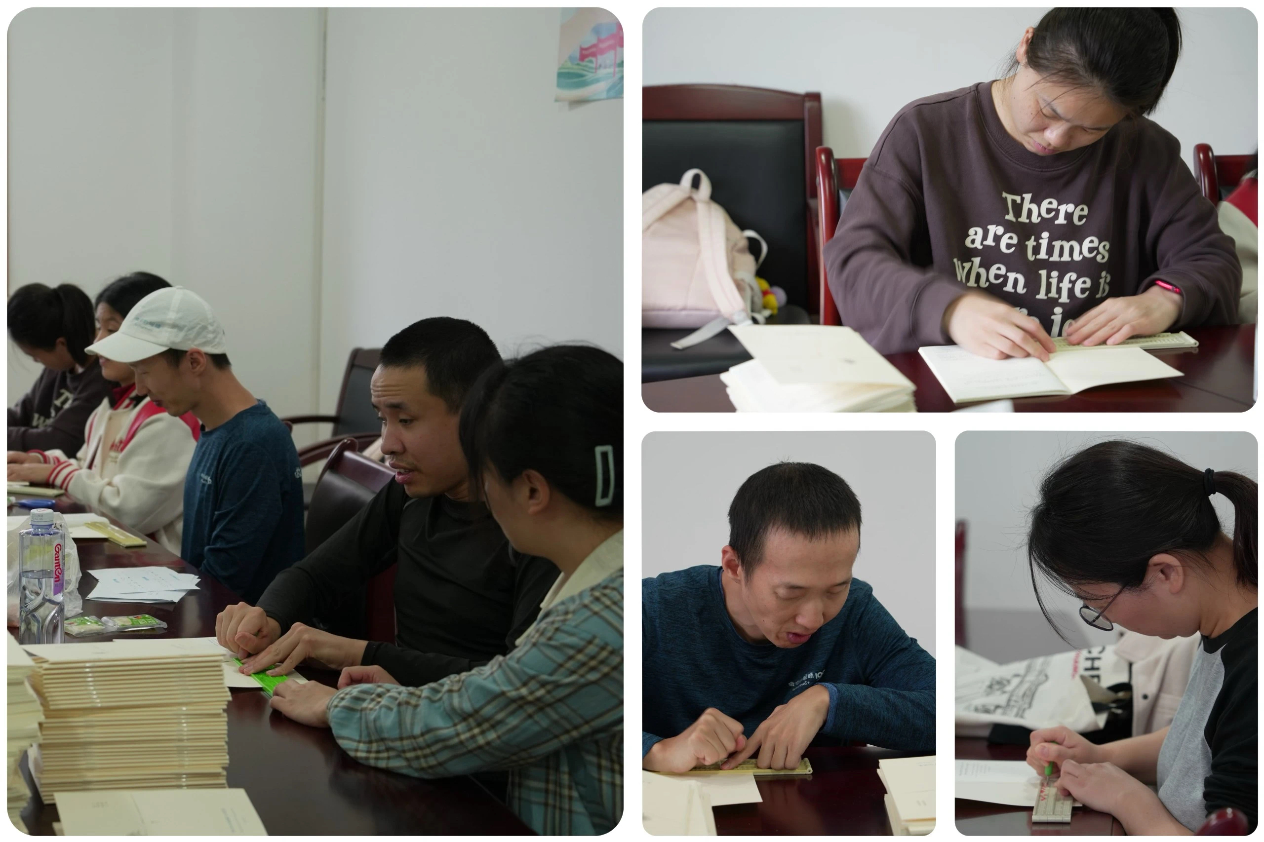 盲文打印现场 Braille typing in progress